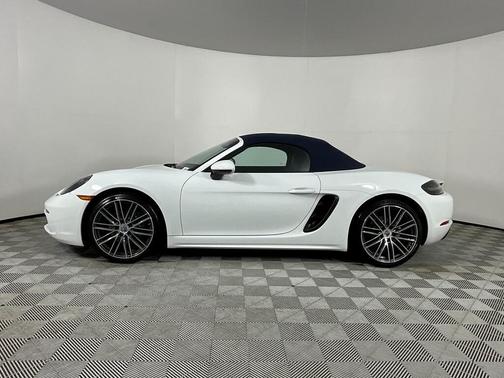 2024 Porsche 718 Boxster 