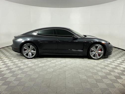 2020 Porsche Taycan Turbo