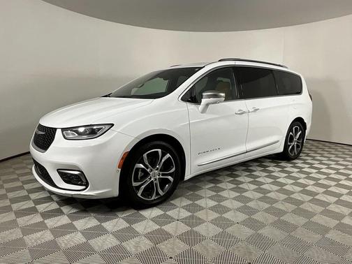 2022 Chrysler Pacifica Pinnacle