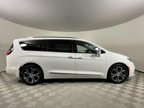 2022 Chrysler Pacifica Pinnacle
