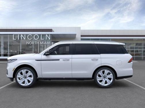 2025 Lincoln Navigator Black Label