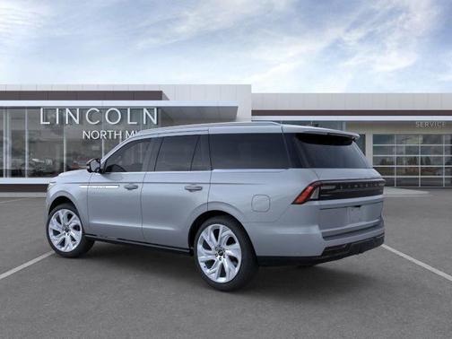 2025 Lincoln Navigator Reserve