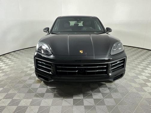 2024 Porsche Cayenne Base