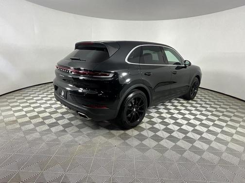2024 Porsche Cayenne Base