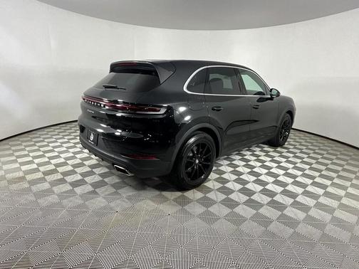 2024 Porsche Cayenne Base