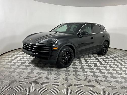 2024 Porsche Cayenne Base