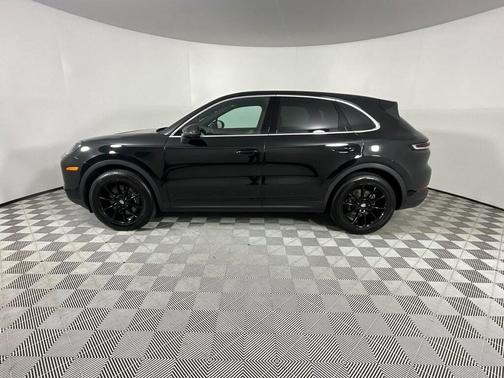 2024 Porsche Cayenne Base