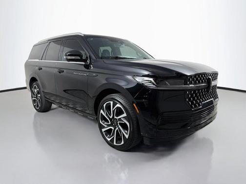 Infinite Black Metallic 2027 Lincoln Navigator Black Label