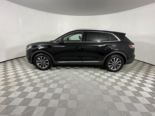 2022 Lincoln Nautilus Standard