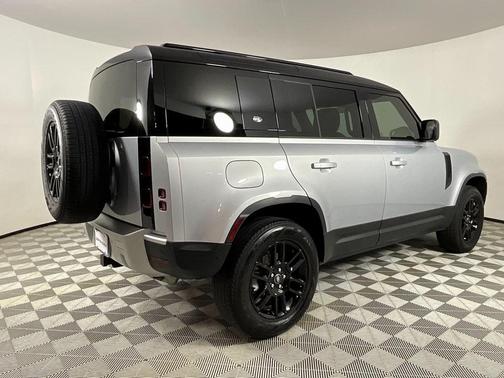 2024 Land Rover Defender P300