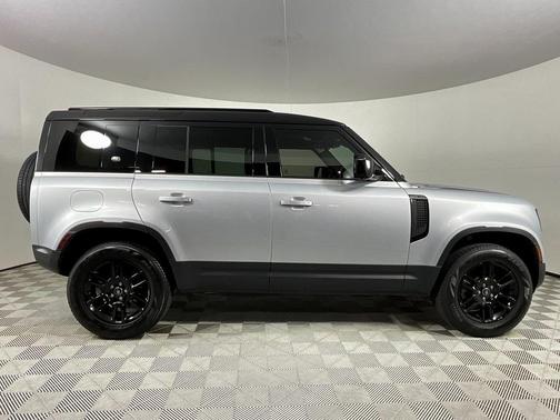 2024 Land Rover Defender P300