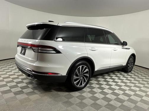 2025 Lincoln Aviator Premiere