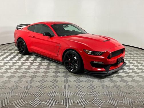 2017 Ford Shelby GT350 Base