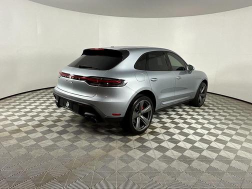 2022 Porsche Macan S