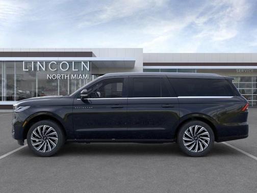 2025 Lincoln Navigator L Black Label
