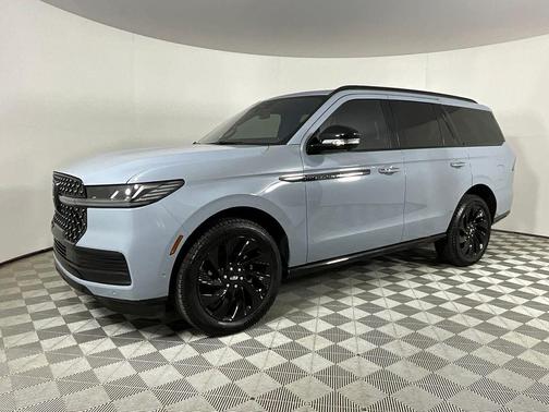Gray Mist 2025 Lincoln Navigator Reserve