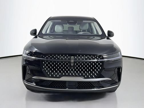 Black Metallic 2026 Lincoln Nautilus Premiere