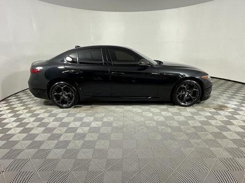 2023 Alfa Romeo Giulia Ti