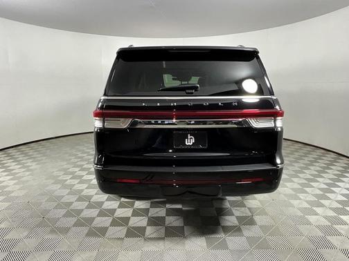 2024 Lincoln Navigator L Black Label