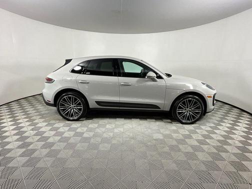 2023 Porsche Macan T