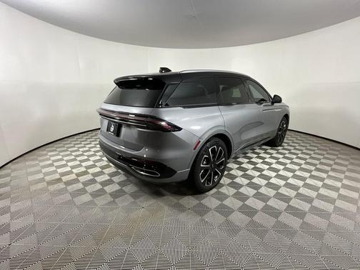 Gray Metallic 2025 Lincoln Nautilus Reserve