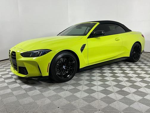 Sao Paulo Yellow 2025 BMW M4 Competition xDrive