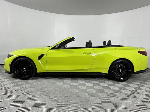 Sao Paulo Yellow 2025 BMW M4 Competition xDrive