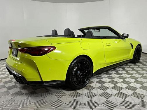 Sao Paulo Yellow 2025 BMW M4 Competition xDrive