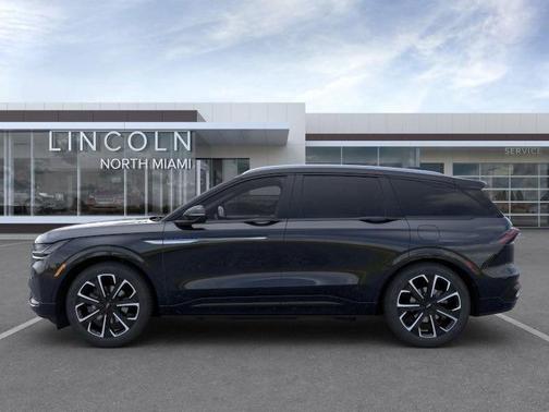 2025 Lincoln Nautilus Reserve