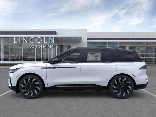 2025 Lincoln Nautilus Reserve