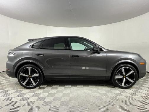 2024 Porsche Cayenne AWD