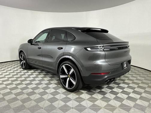 2024 Porsche Cayenne AWD