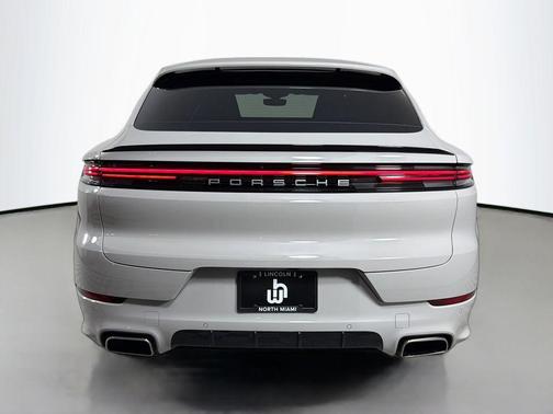 Chalk 2024 Porsche Cayenne AWD