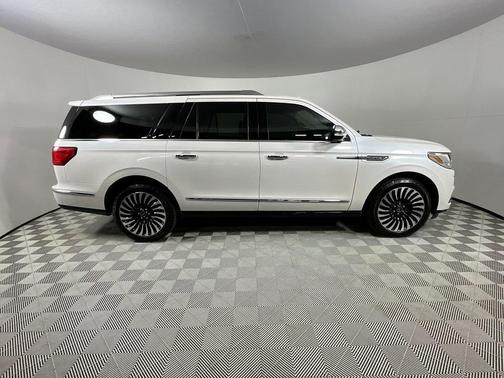 2019 Lincoln Navigator L Black Label