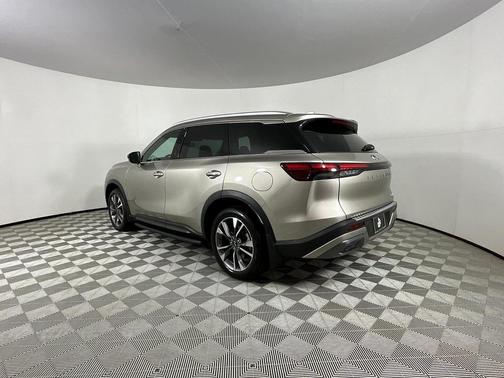 2022 INFINITI QX60 Luxe