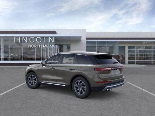 2025 Lincoln Corsair Premiere