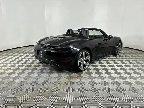 2025 Porsche 718 Boxster 