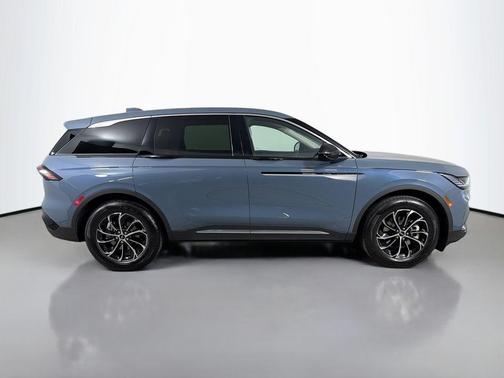 Blue Metallic 2026 Lincoln Nautilus Premiere