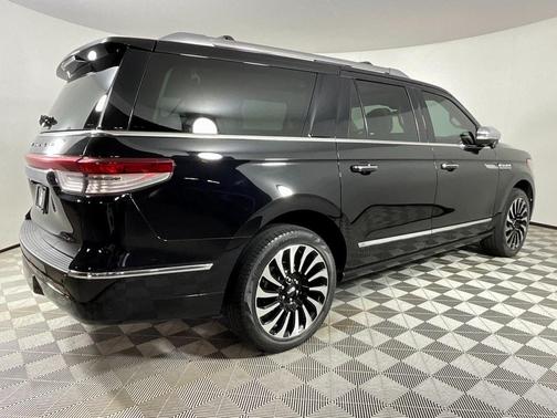 2023 Lincoln Navigator L Black Label