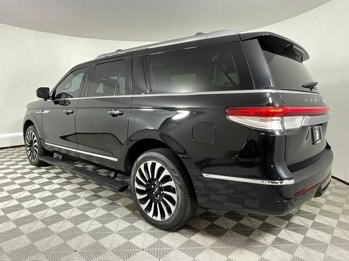 2023 Lincoln Navigator L Black Label
