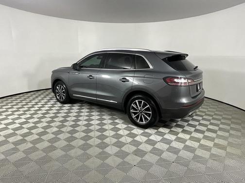 2022 Lincoln Nautilus Standard