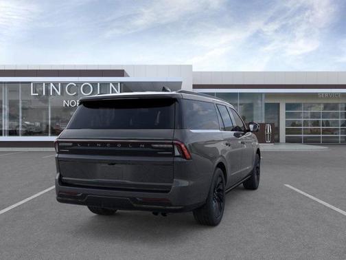 2025 Lincoln Navigator L Reserve