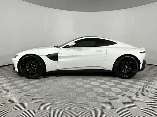 White 2019 Aston Martin Vantage Base