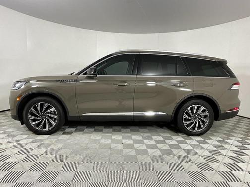 2025 Lincoln Aviator Premiere