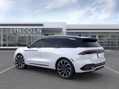 2025 Lincoln Nautilus Black Label