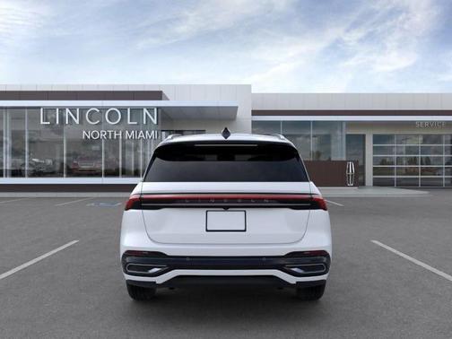 2025 Lincoln Nautilus Black Label