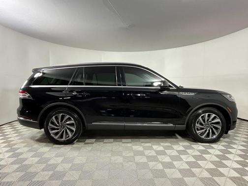 2025 Lincoln Aviator Premiere