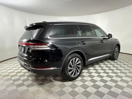 2025 Lincoln Aviator Premiere