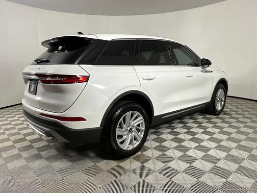 Pristine White 2023 Lincoln Corsair Standard