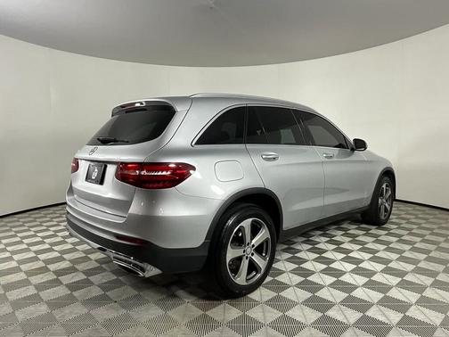 2017 Mercedes-Benz GLC 300 Base